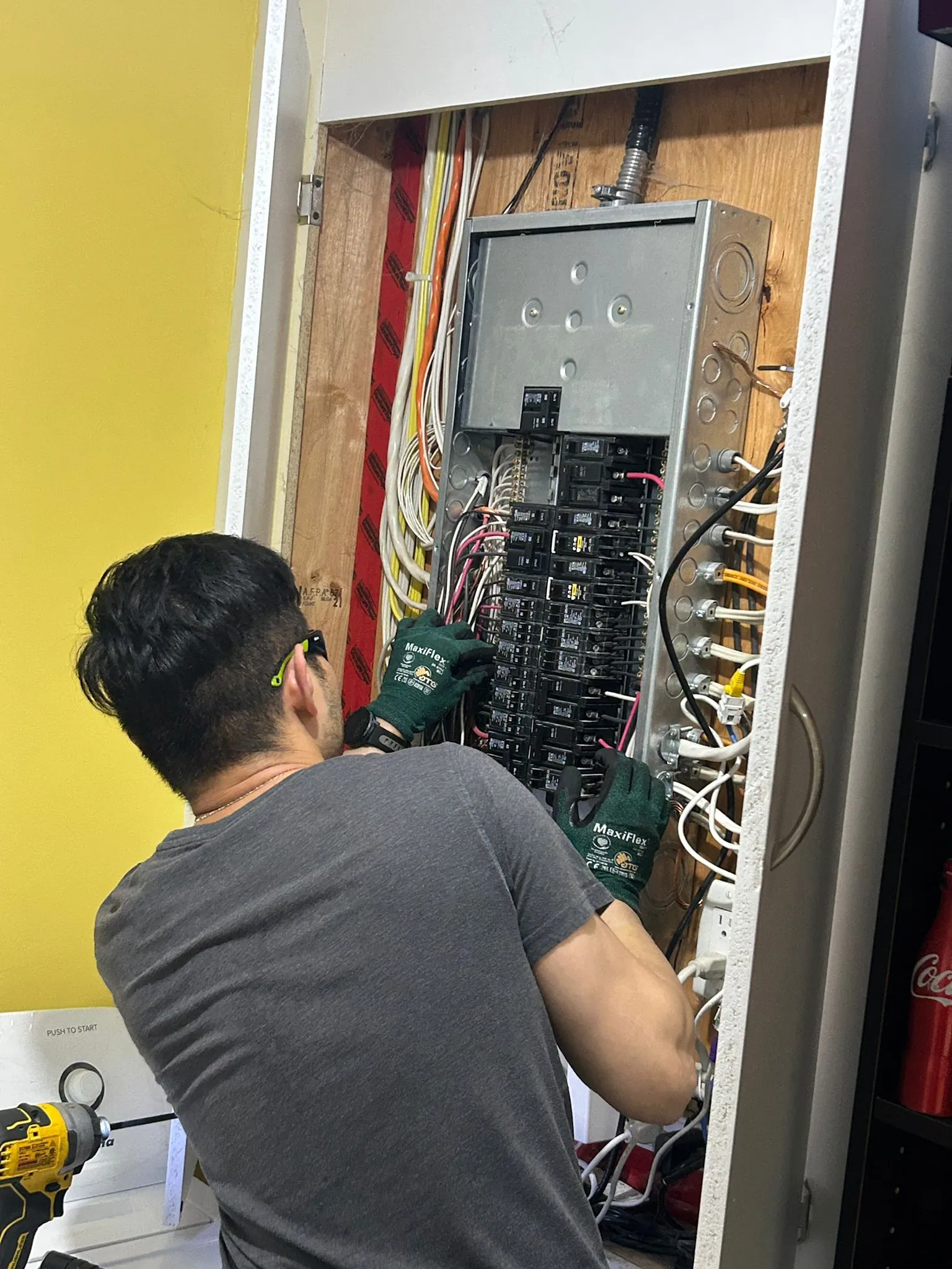 Structured network and data cabling installation